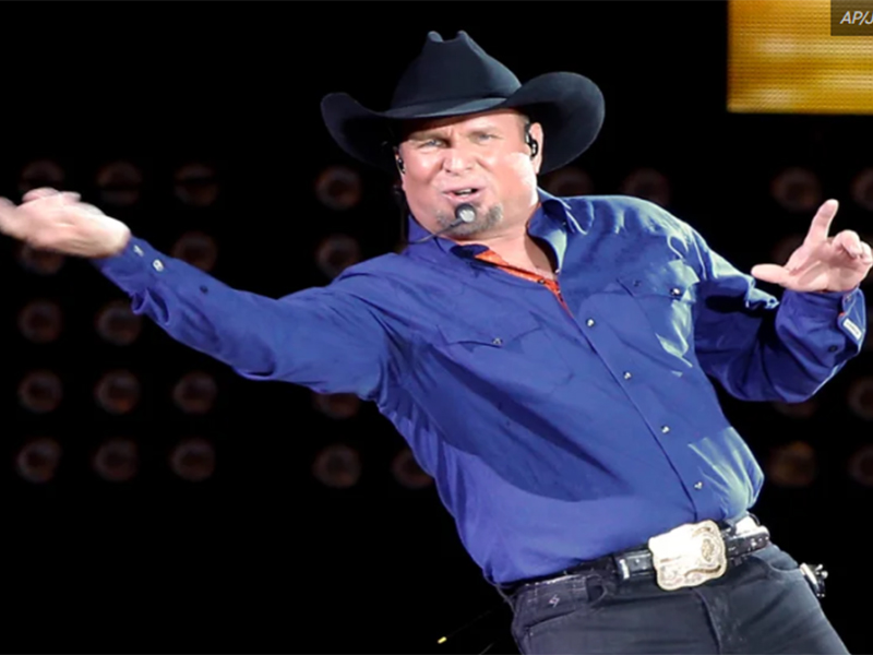 Garth Brooks at NRG Stadium